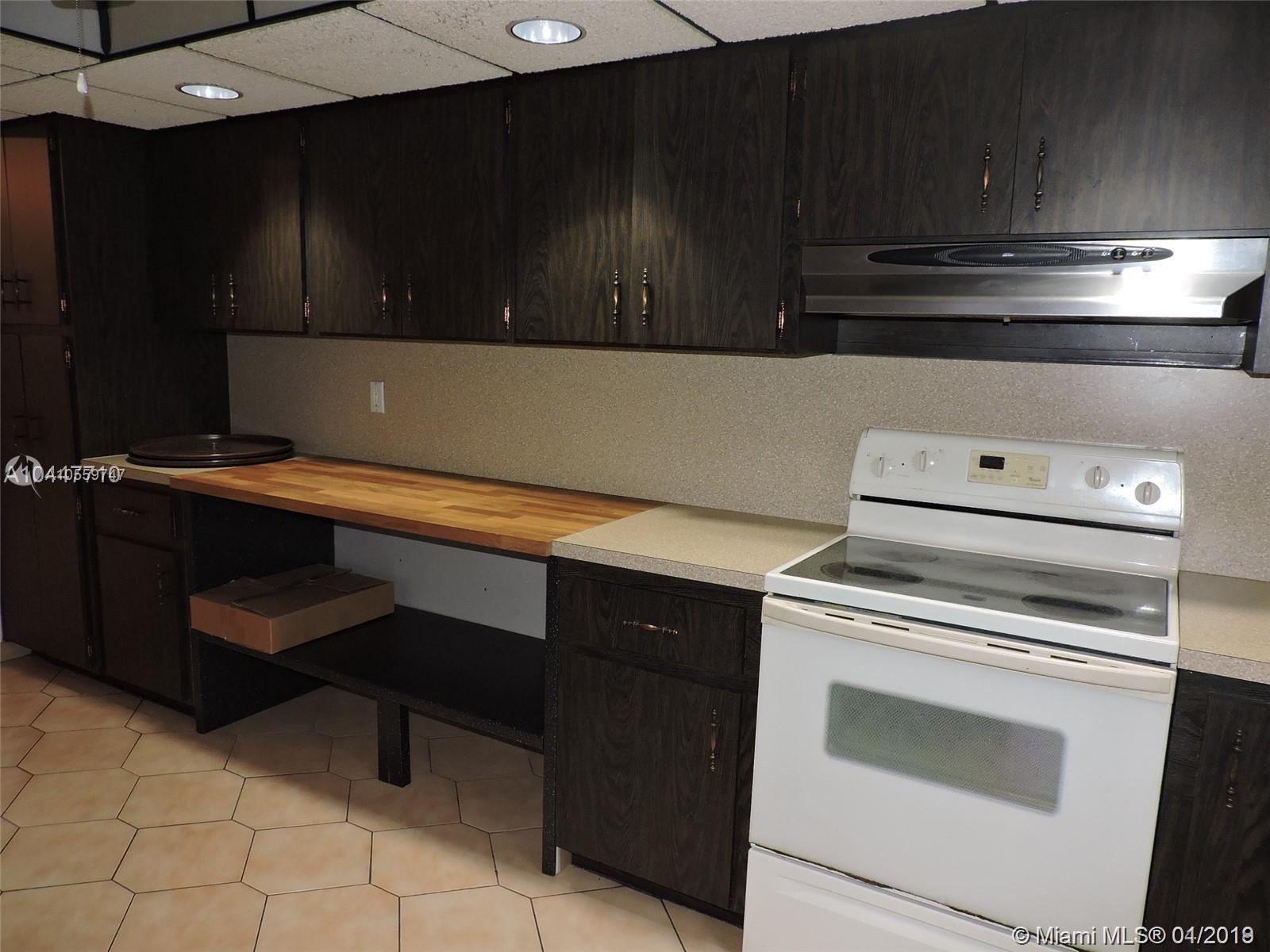 PEMBROKE RANCHES - Residential