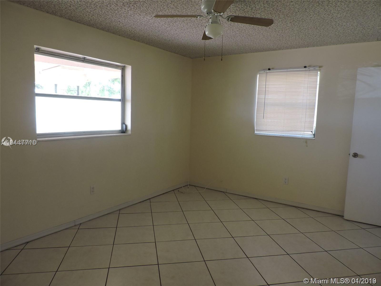 PEMBROKE RANCHES - Residential