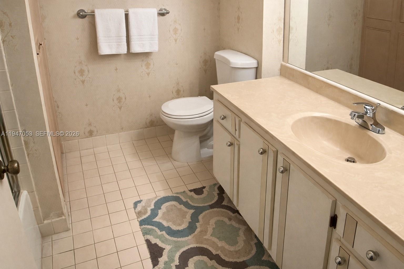 FAIRVIEW OF CALF CL CONDO - Residential