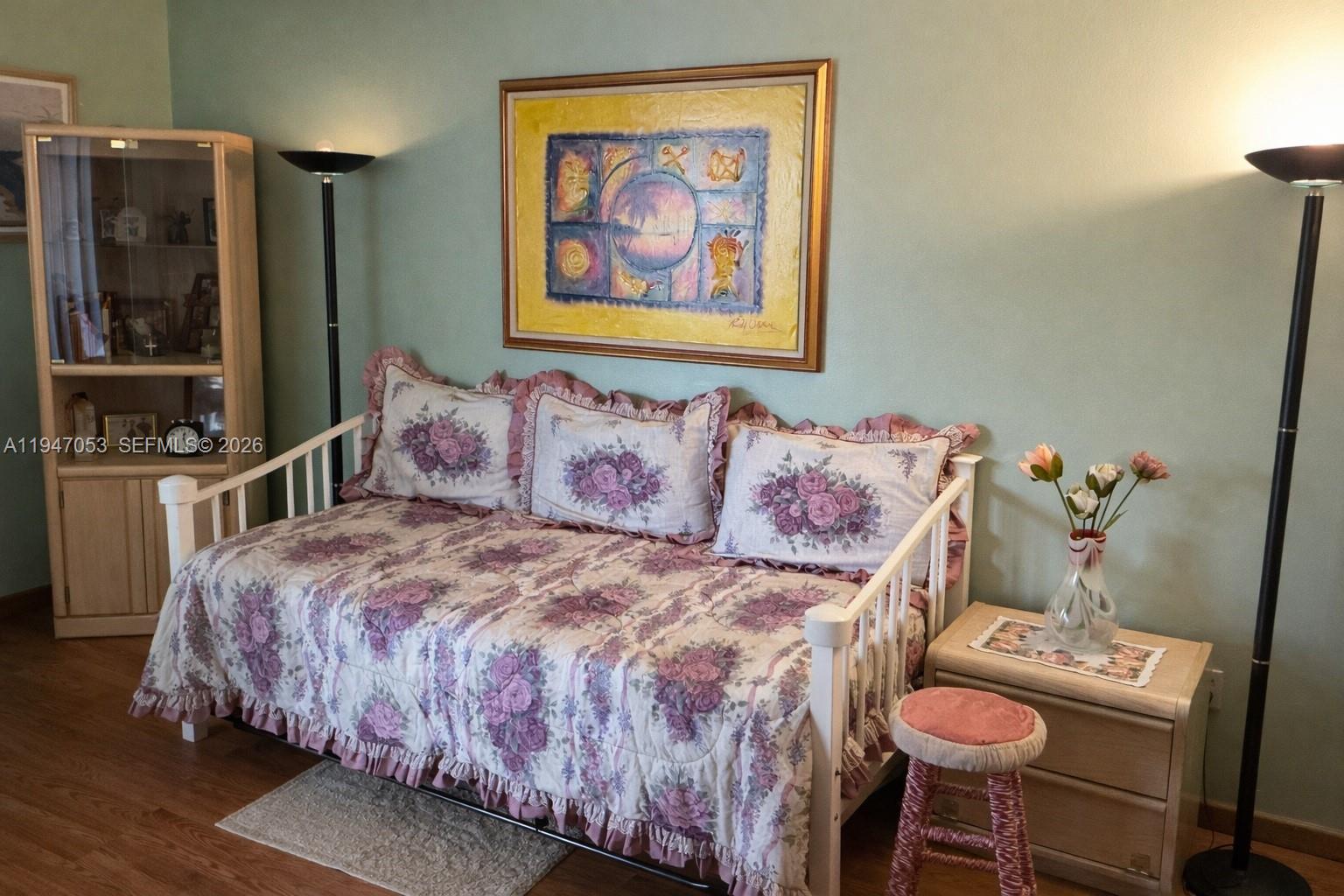 FAIRVIEW OF CALF CL CONDO - Residential