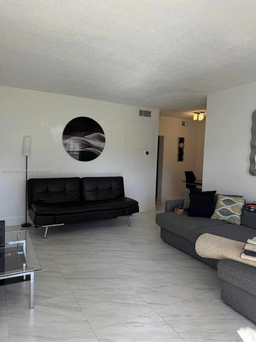 WATERWAY @ HOLLYWOOD BEAC - Residential Lease