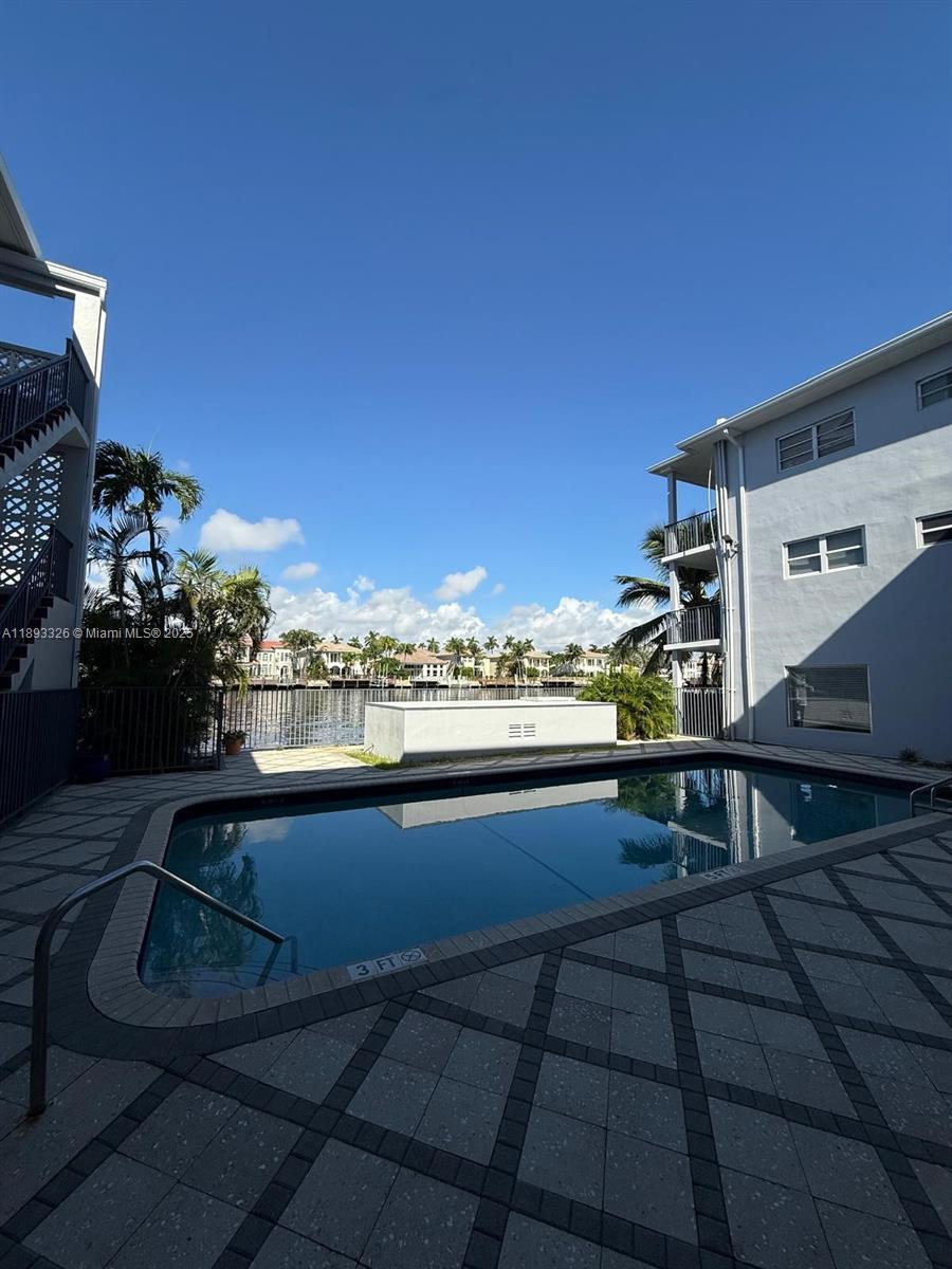 WATERWAY @ HOLLYWOOD BEAC - Residential Lease