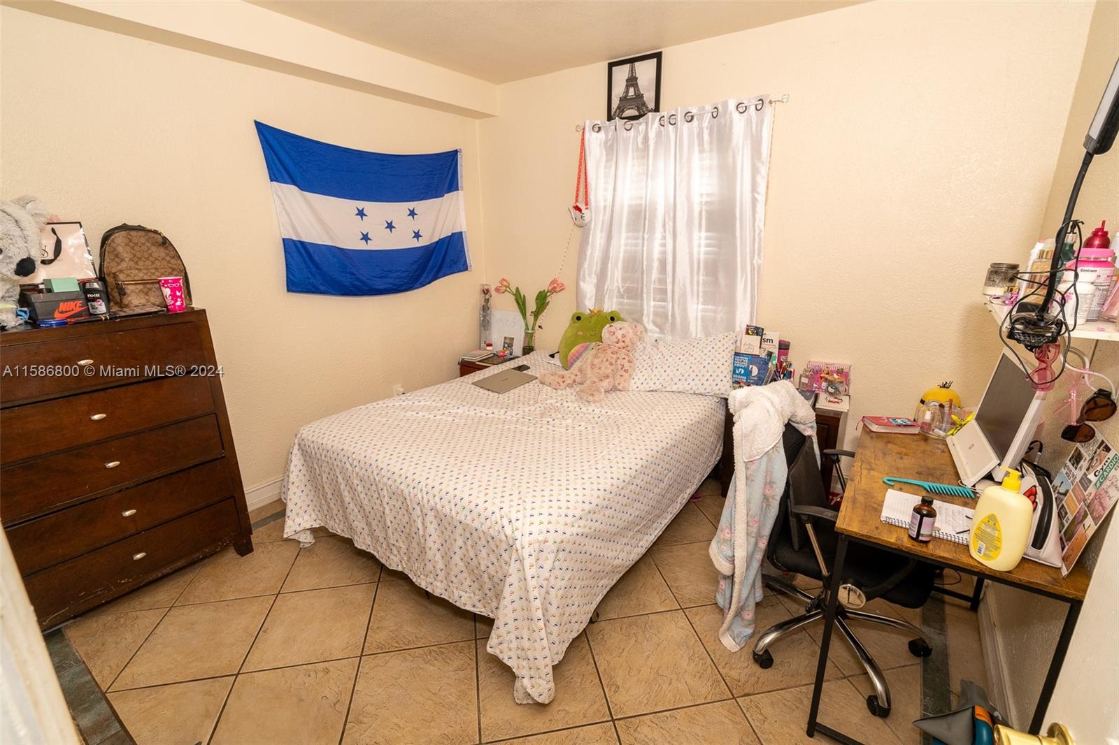 HIALEAH 16TH ADDN - Residential