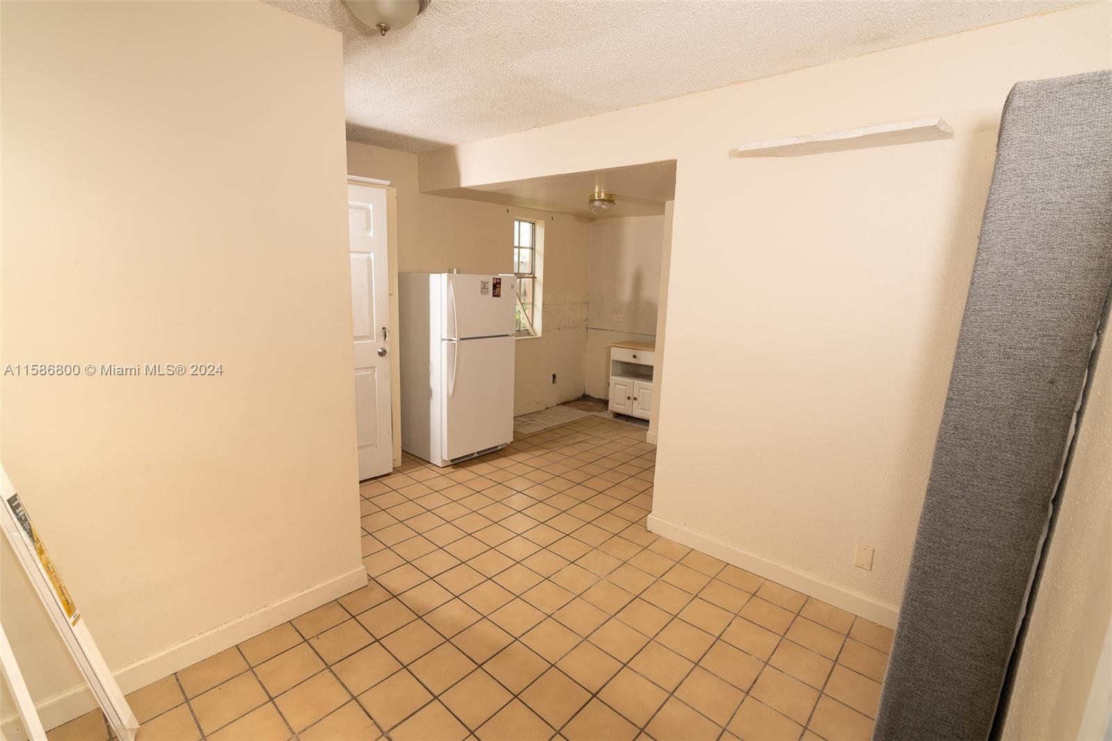 HIALEAH 16TH ADDN - Residential