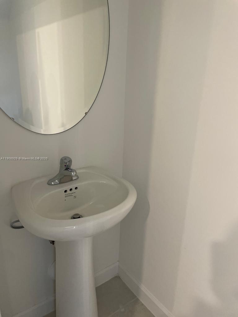 CEDER POINT - Residential