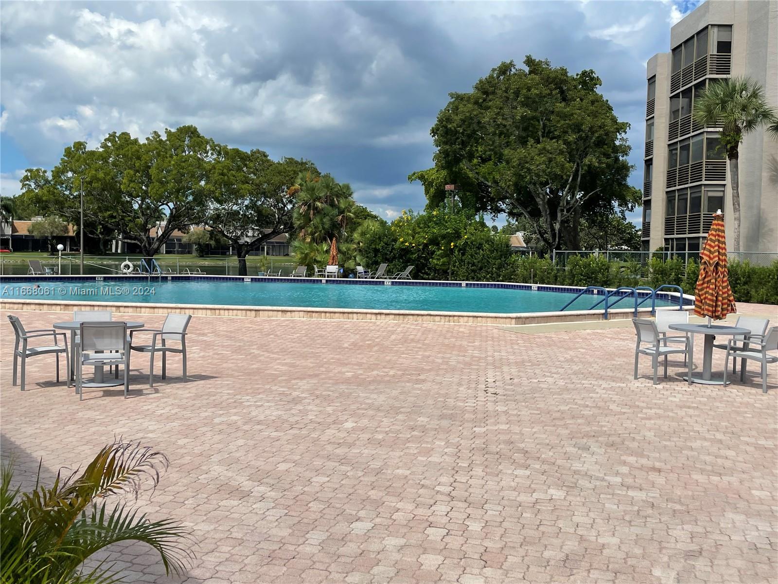 COLONY POINT 2 CONDO - Residential