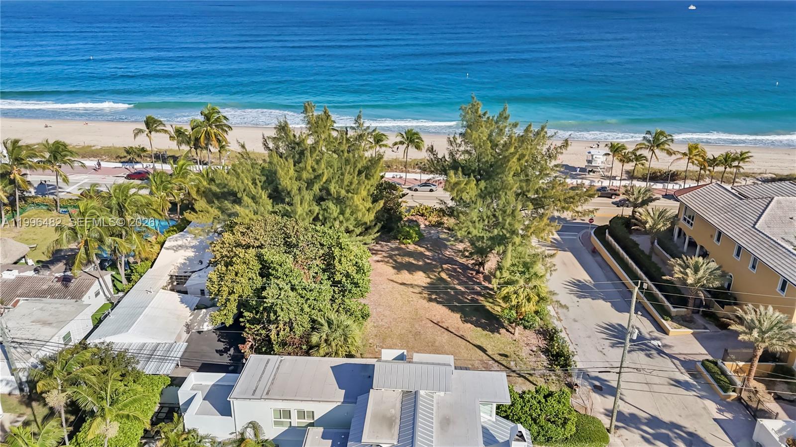 LAS OLAS BY THE SEA EXT - Land