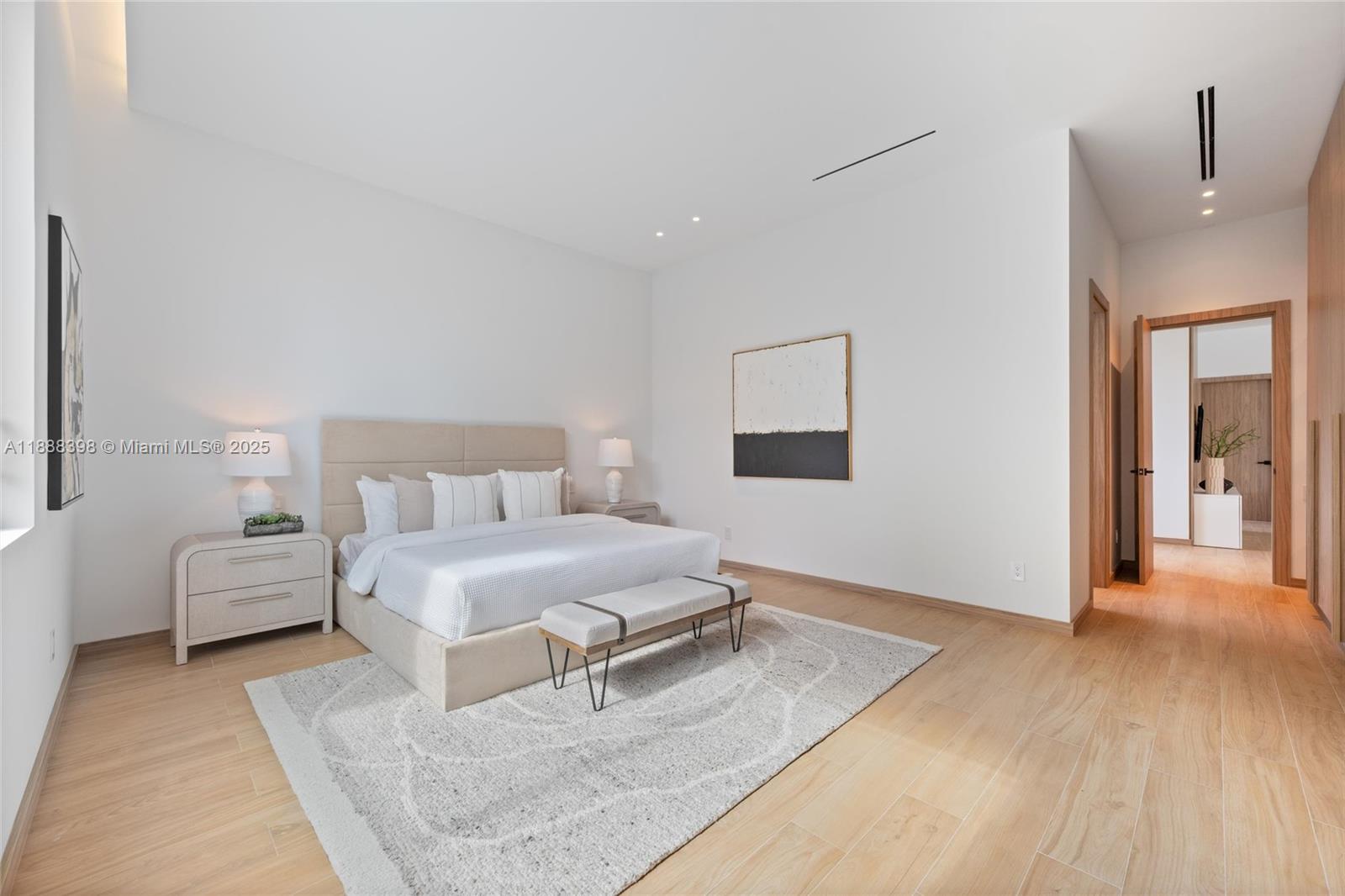 BRENTWOOD - Residential