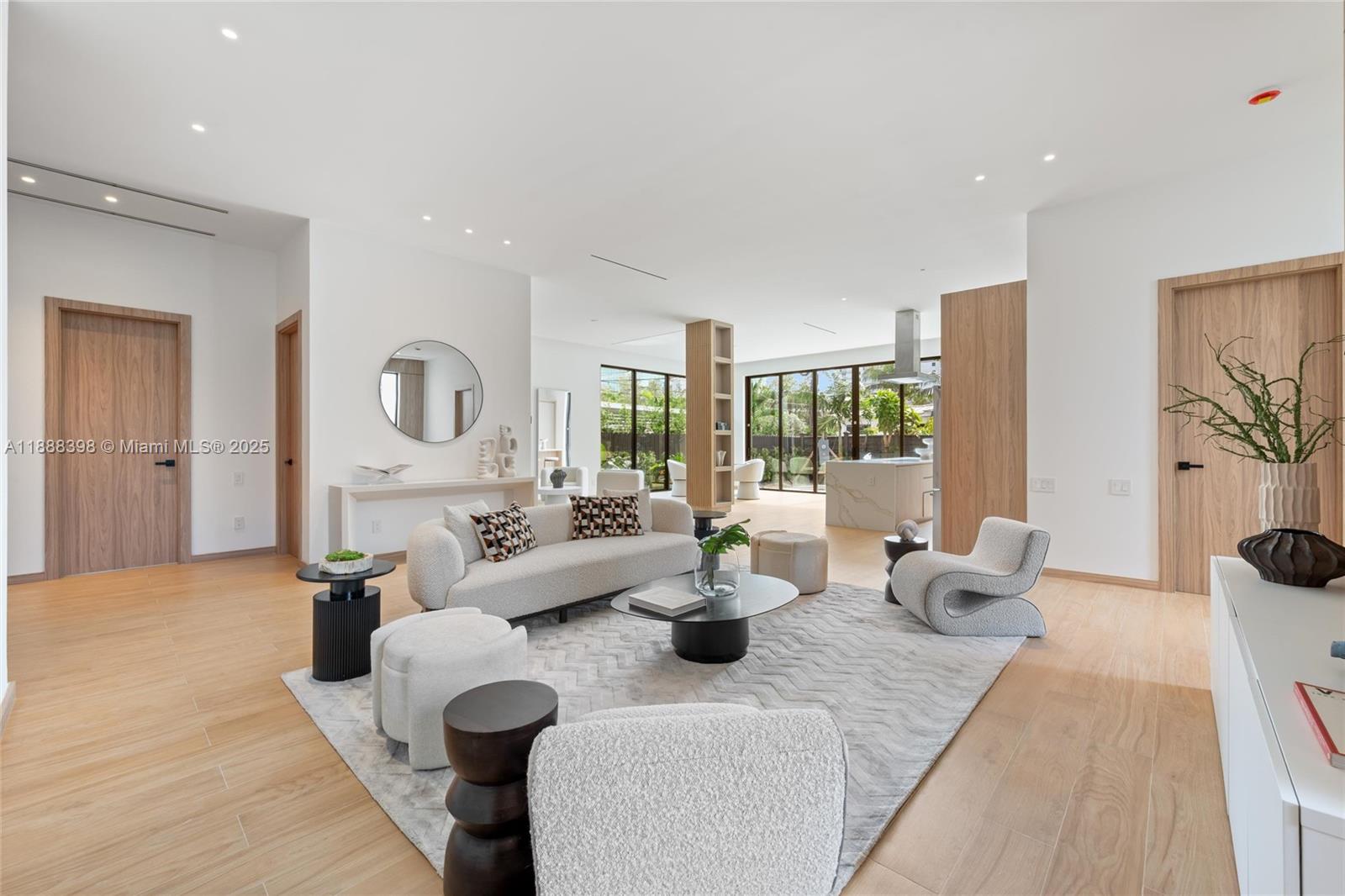 BRENTWOOD - Residential