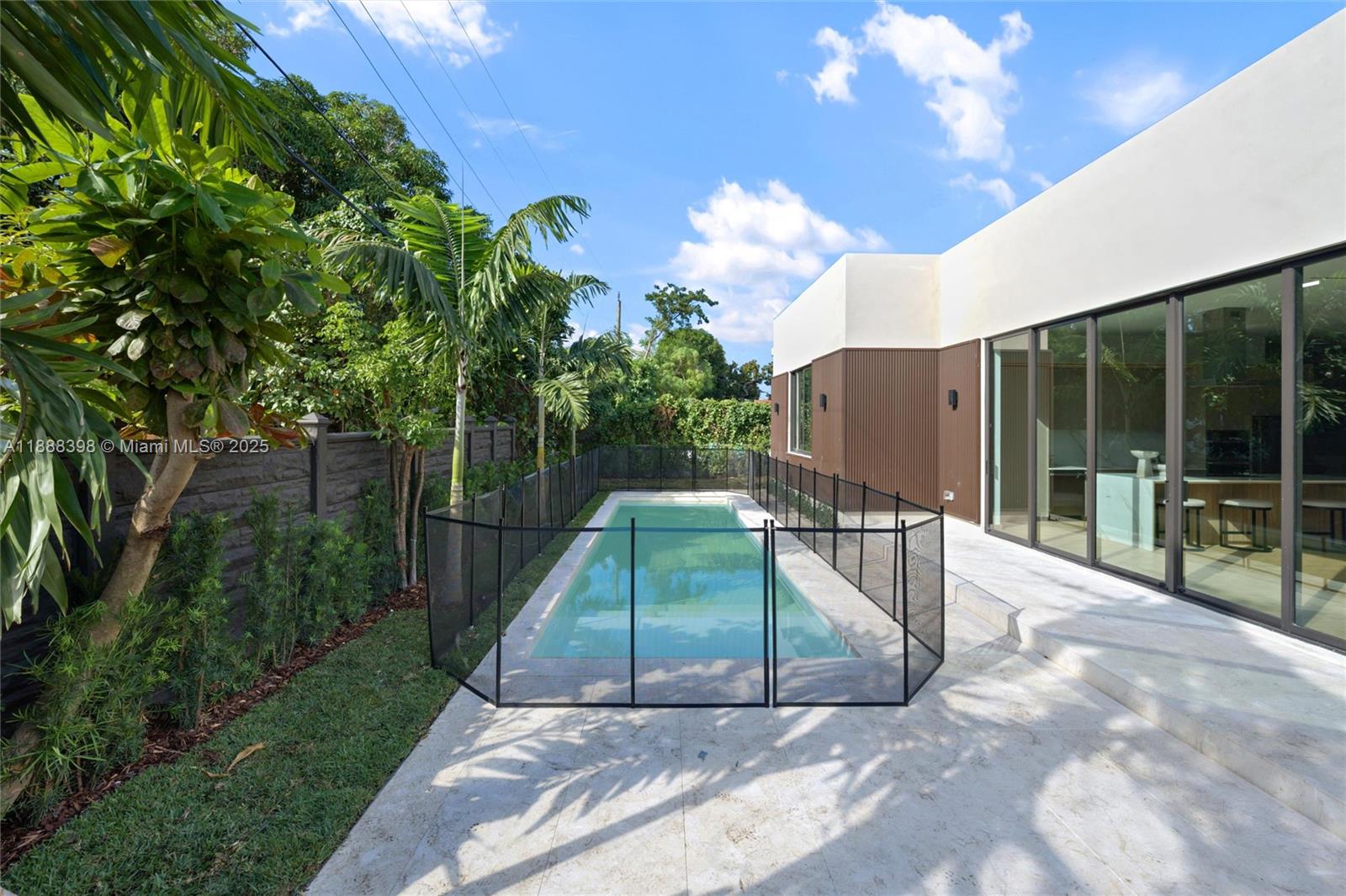 BRENTWOOD - Residential