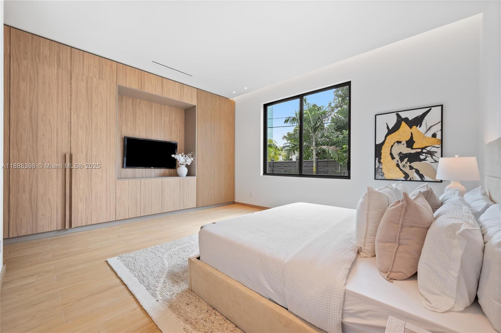 BRENTWOOD - Residential