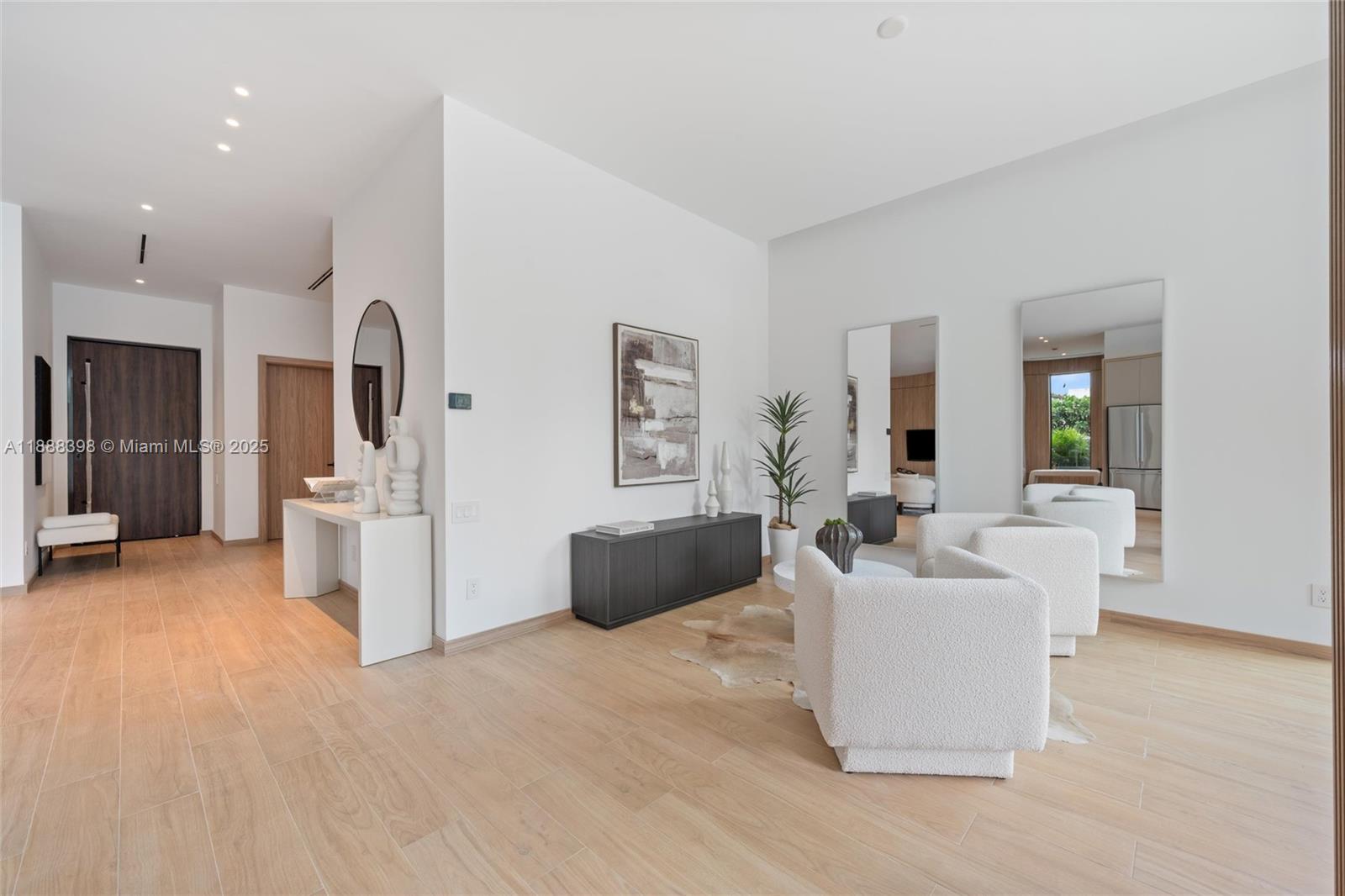 BRENTWOOD - Residential