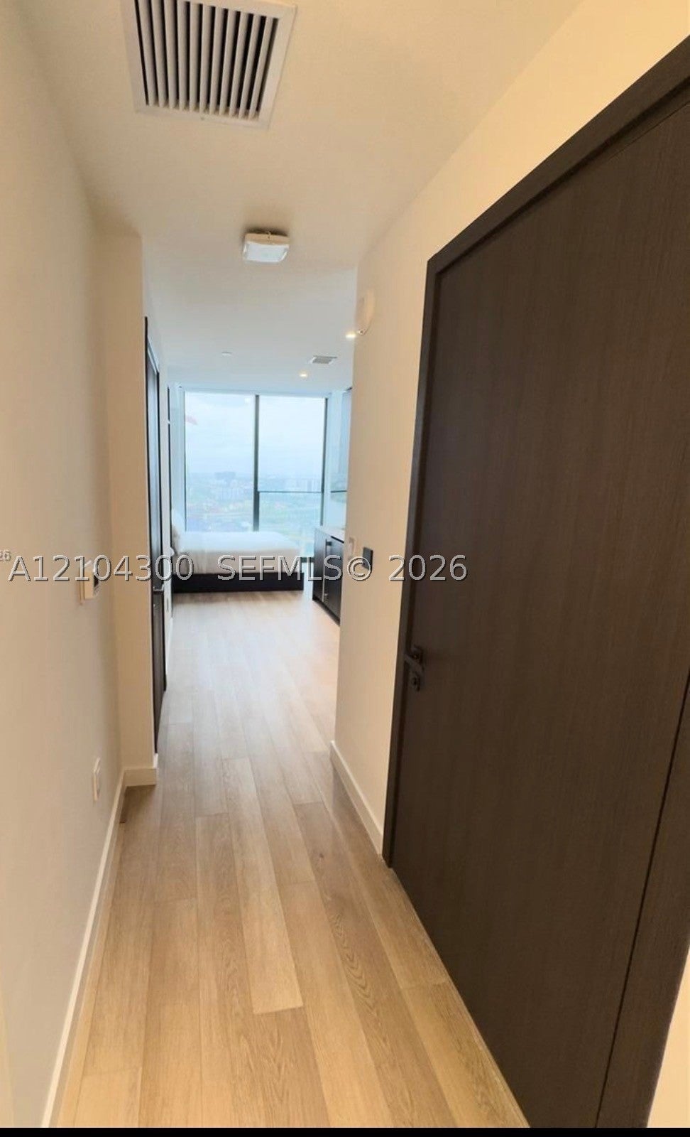 20 NE 11th ST 2512B