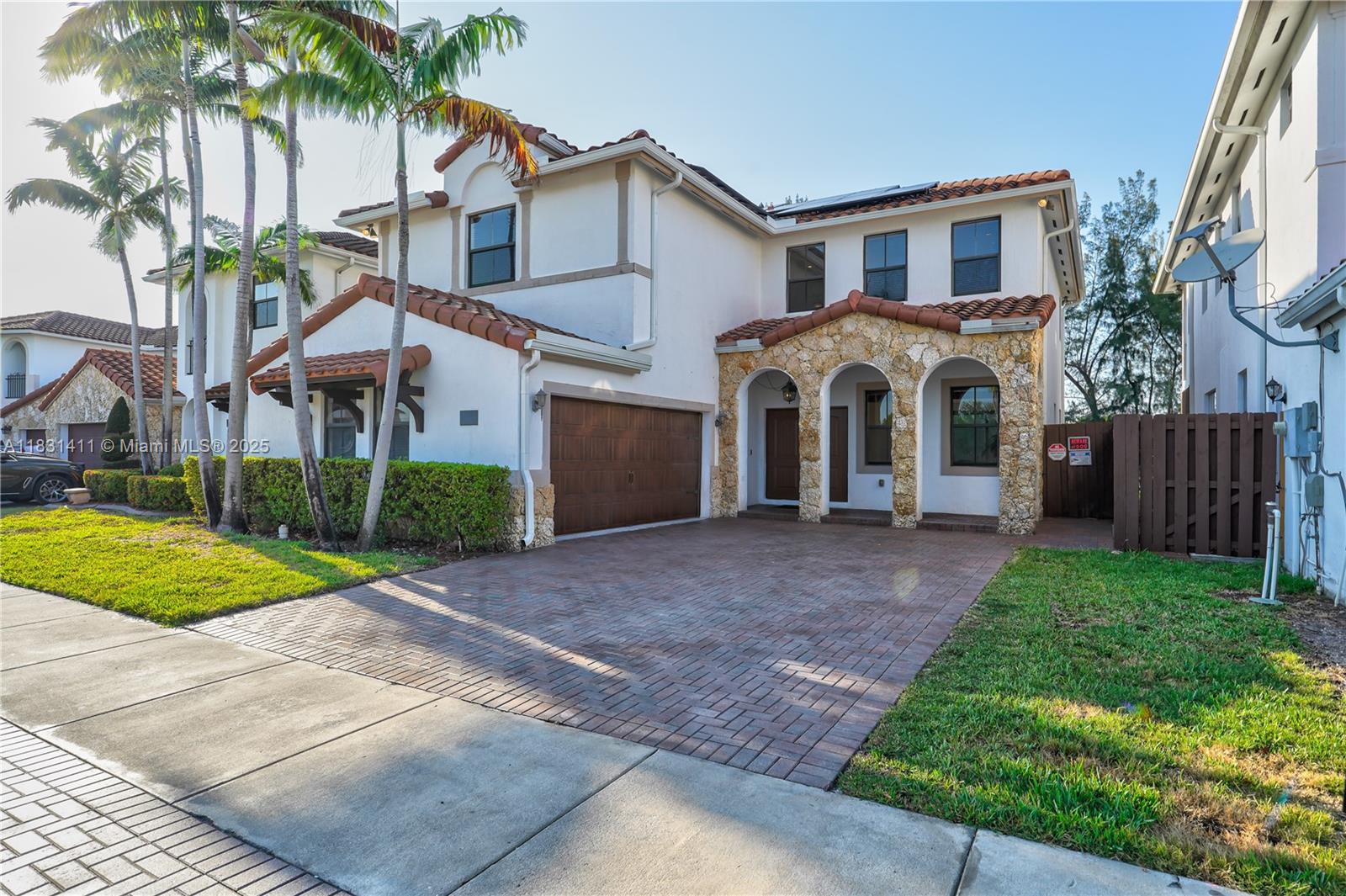 10371 NW 10th St