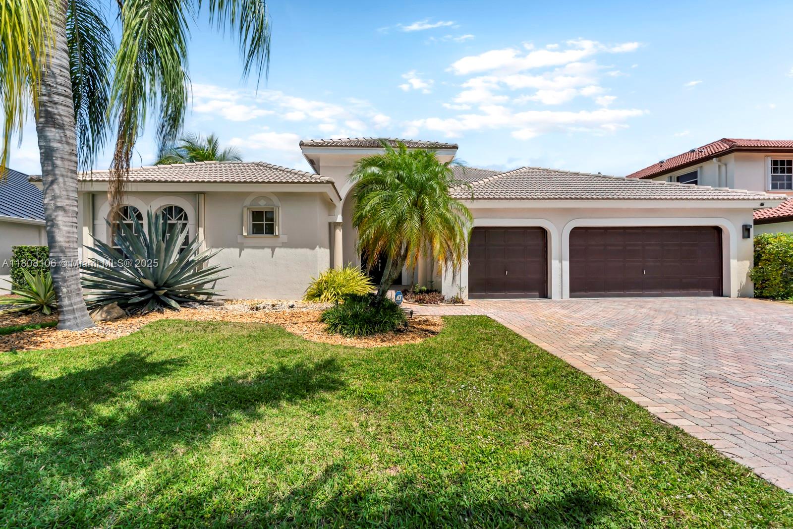 18621 SW 39th Ct