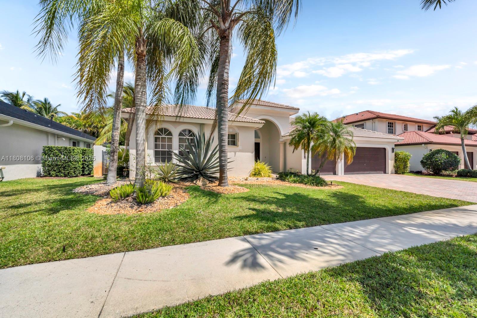 18621 SW 39th Ct