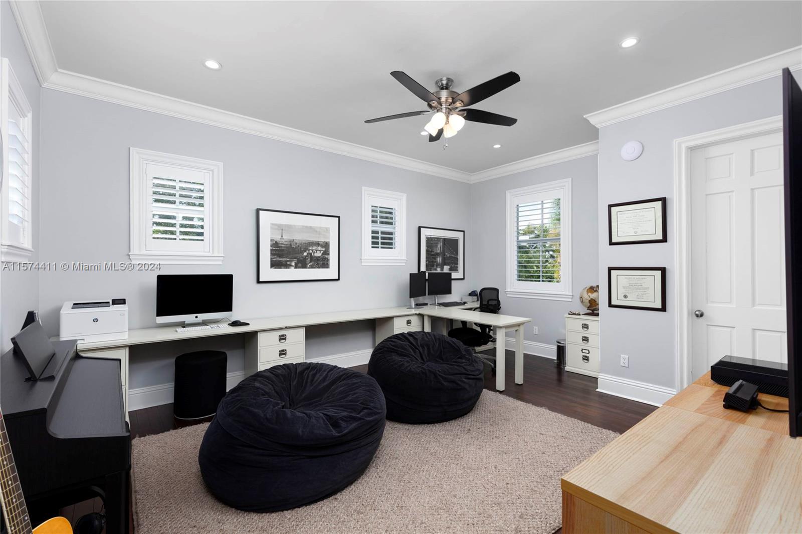 OAKRIDGE ESTATES SEC 3 - Residential