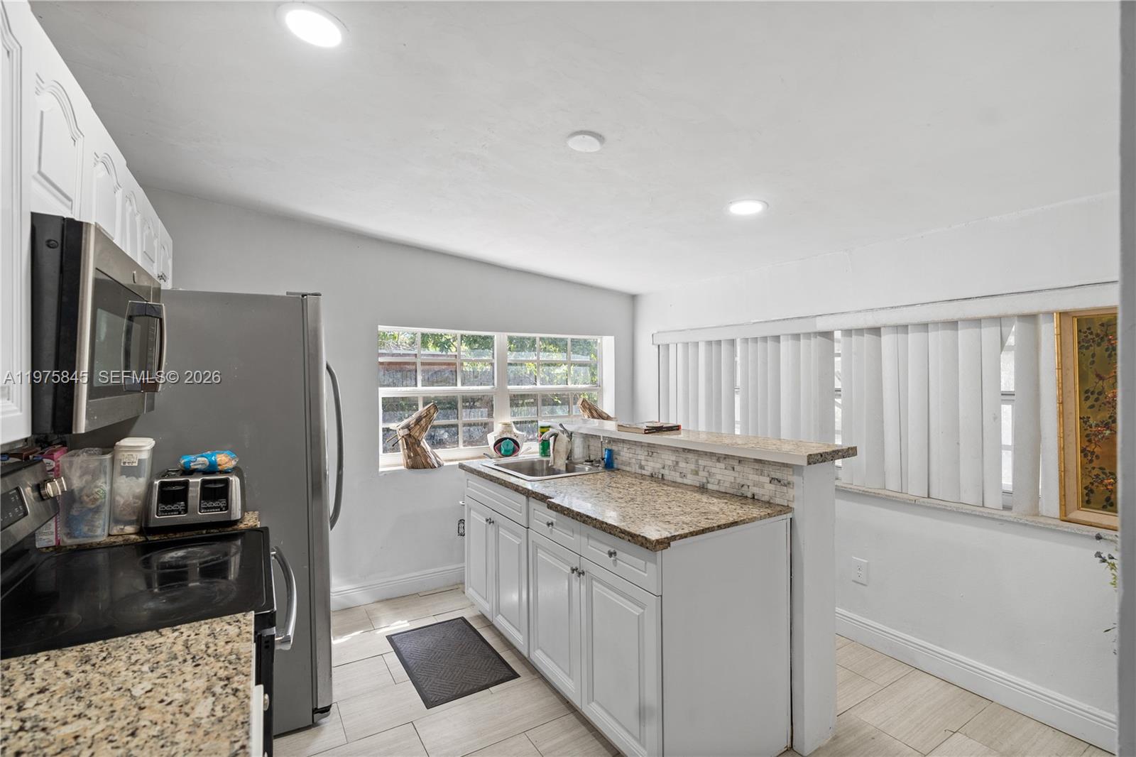 LAKE FOREST SEC ONE - Residential