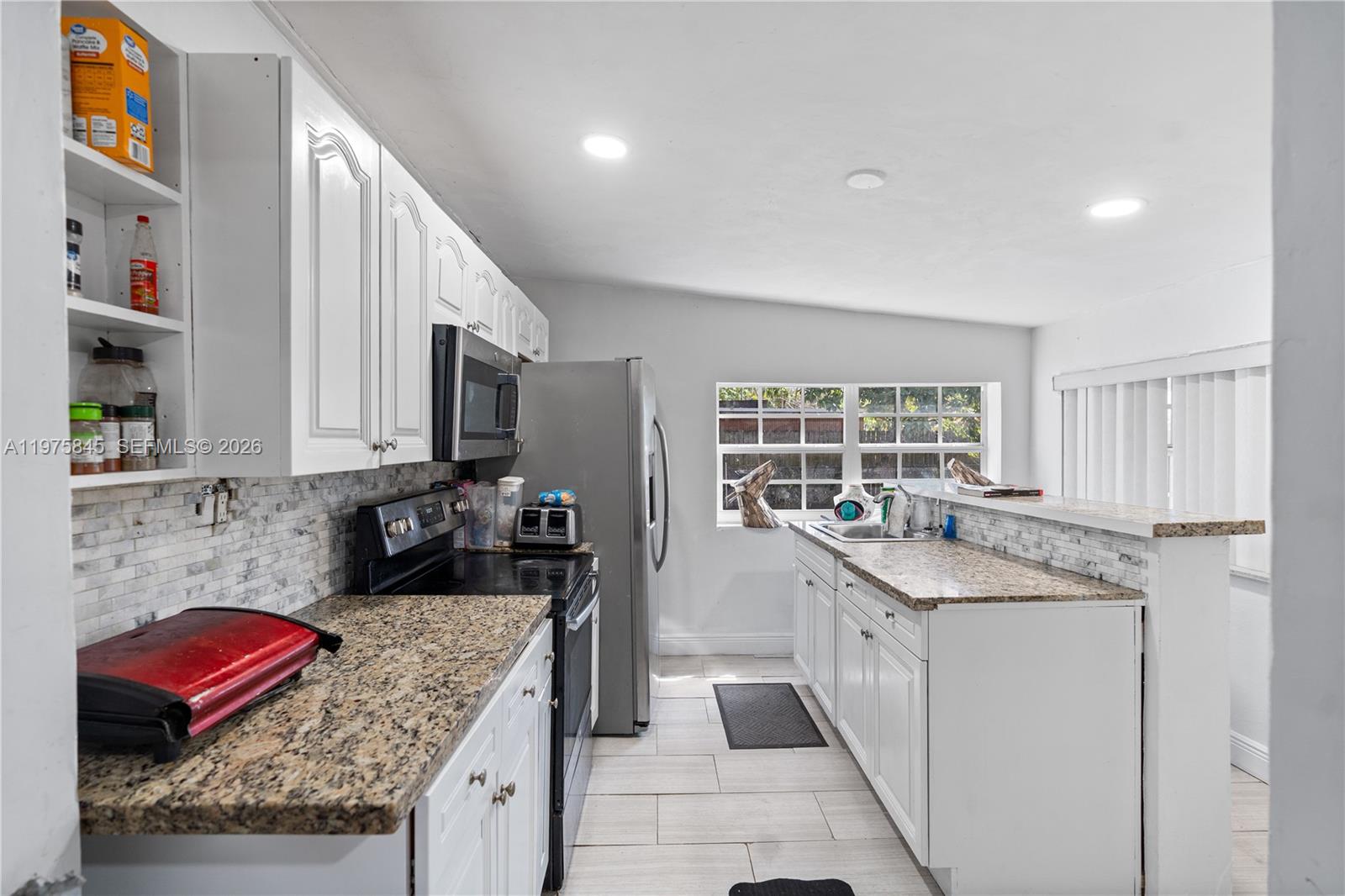 LAKE FOREST SEC ONE - Residential