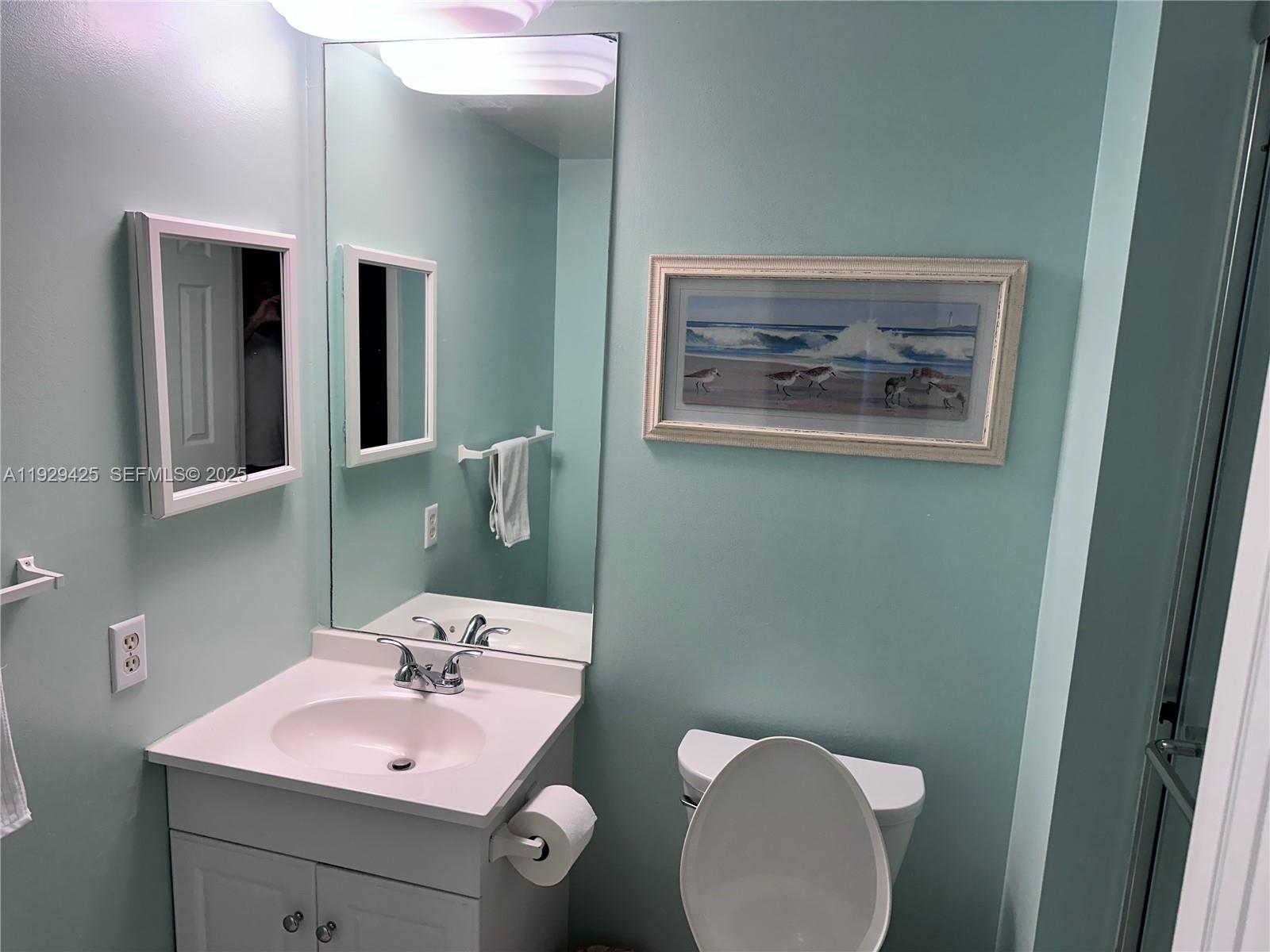 SILVER THATCH ATLANTIC PL - Residential