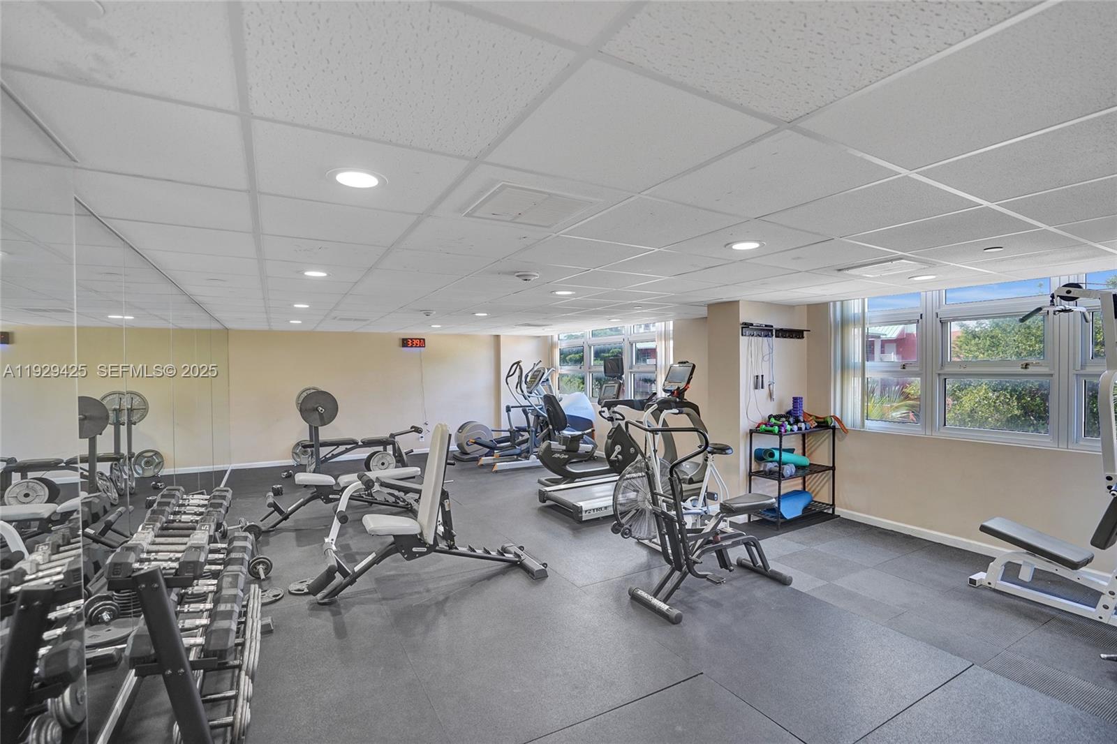 SILVER THATCH ATLANTIC PL - Residential