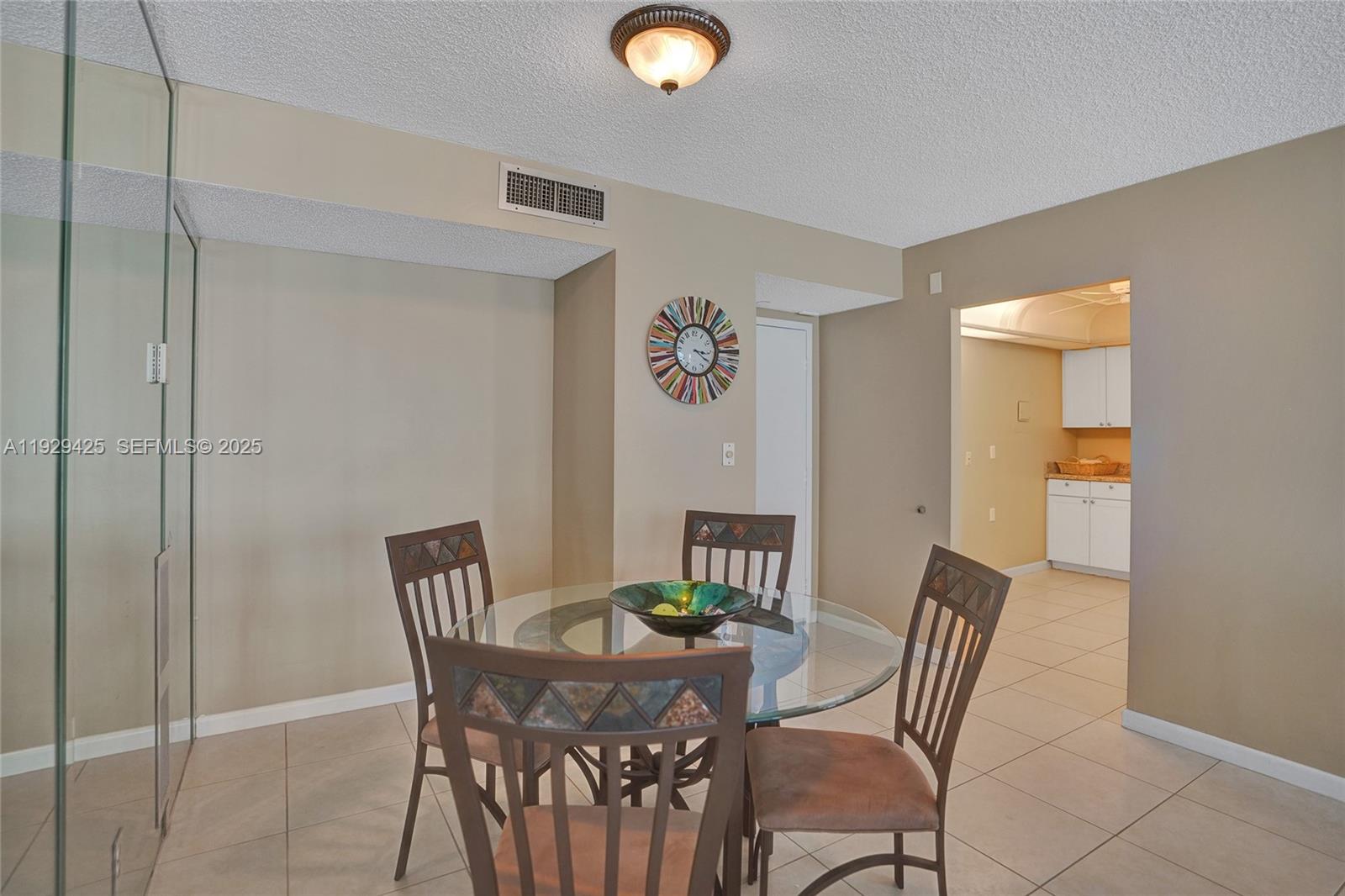 SILVER THATCH ATLANTIC PL - Residential