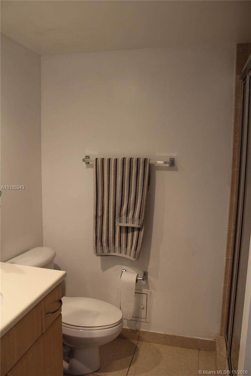 5600 Condominium - Residential Lease