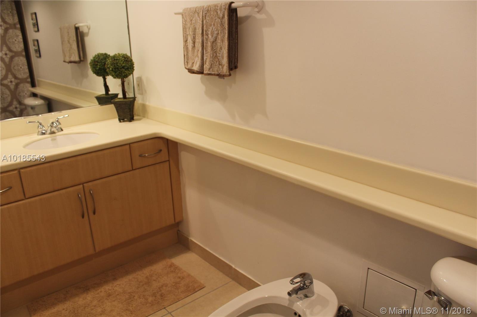 5600 Condominium - Residential Lease