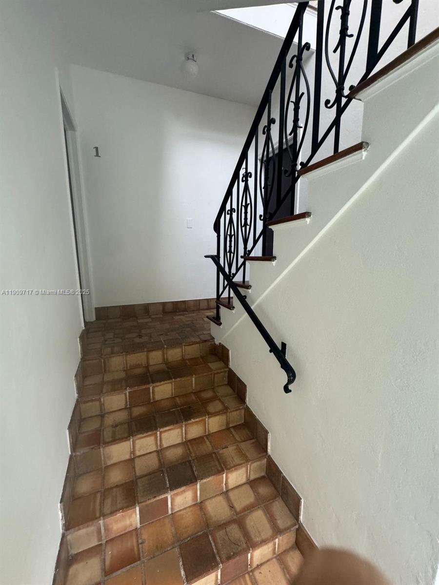 FAIRGREEN R/S - Residential Lease