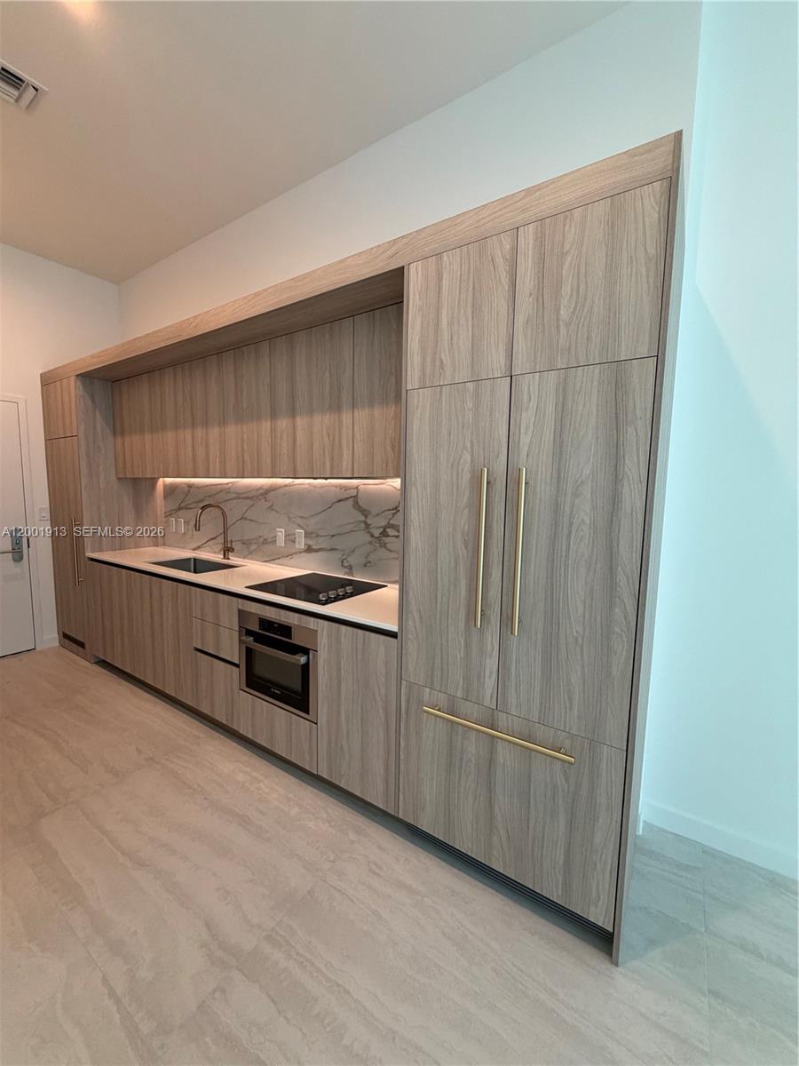 Viceroy Brickell - Residential Lease