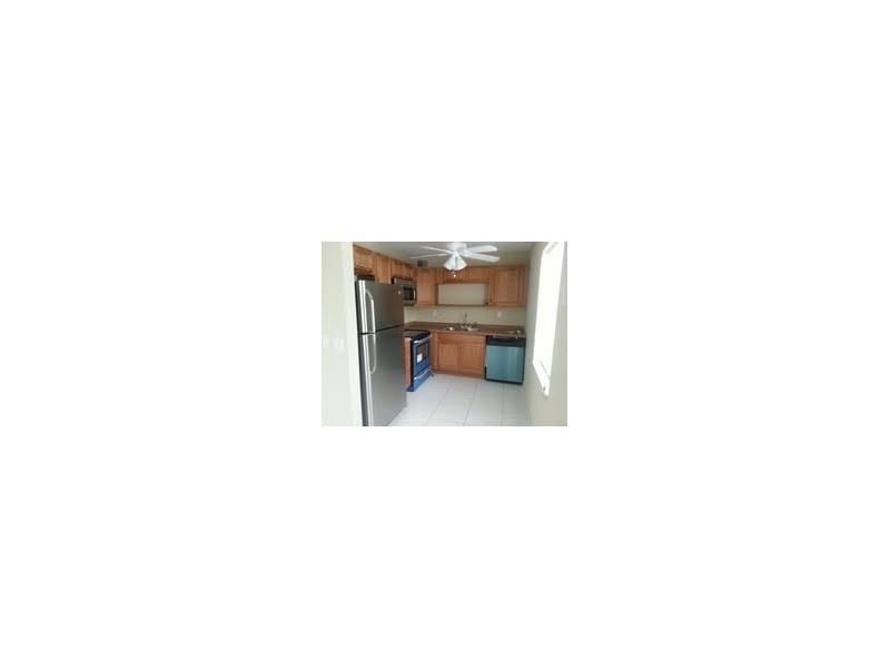 Renovated Unit. Laminate floors in Living and Bedrooms. Balcony with Glass and laminated floor. Washer/ Dryer Inside. Brand new Water heater. This one will go very quickly.