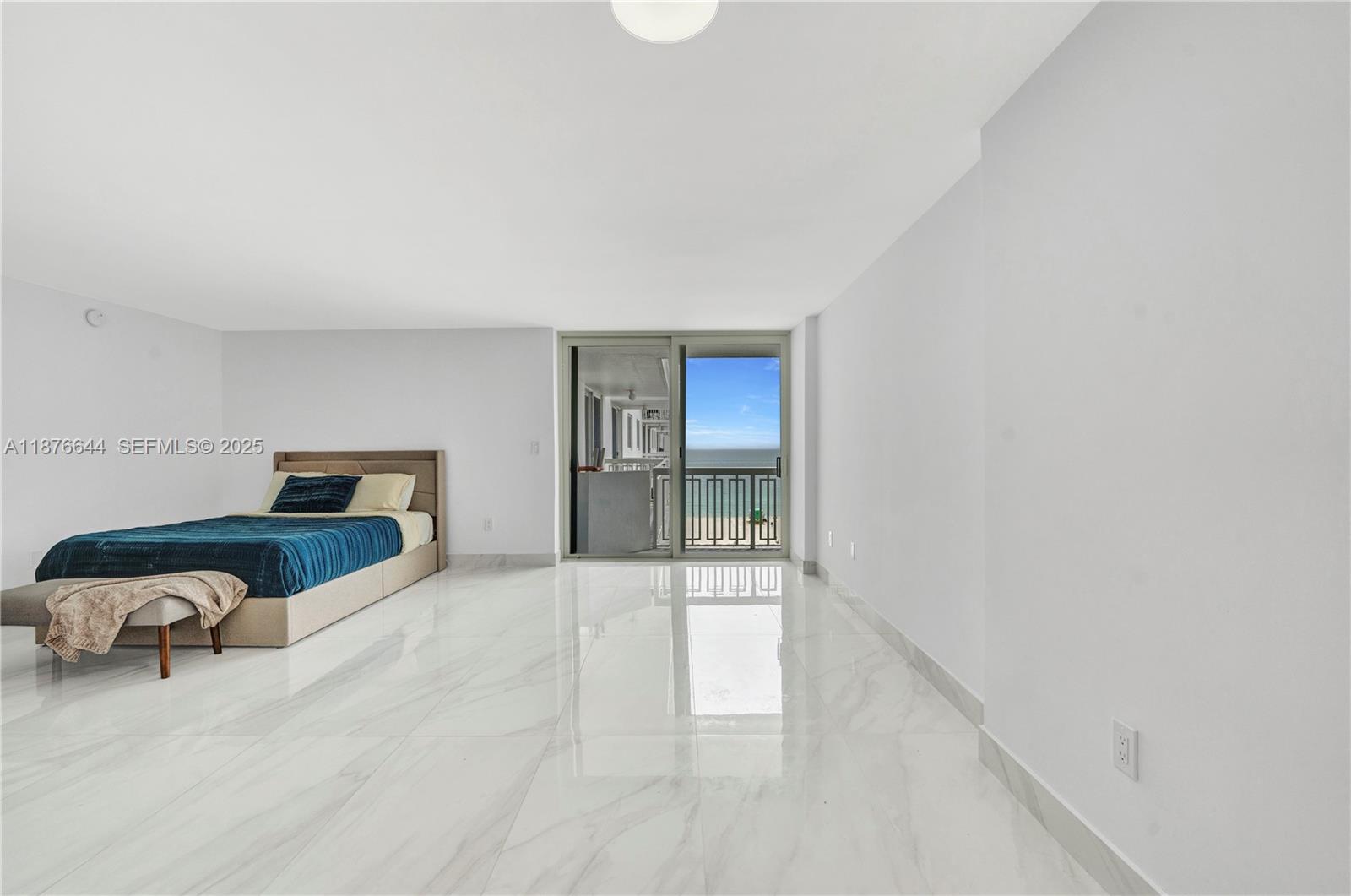 THE PRESIDENTIAL CONDO - Residential