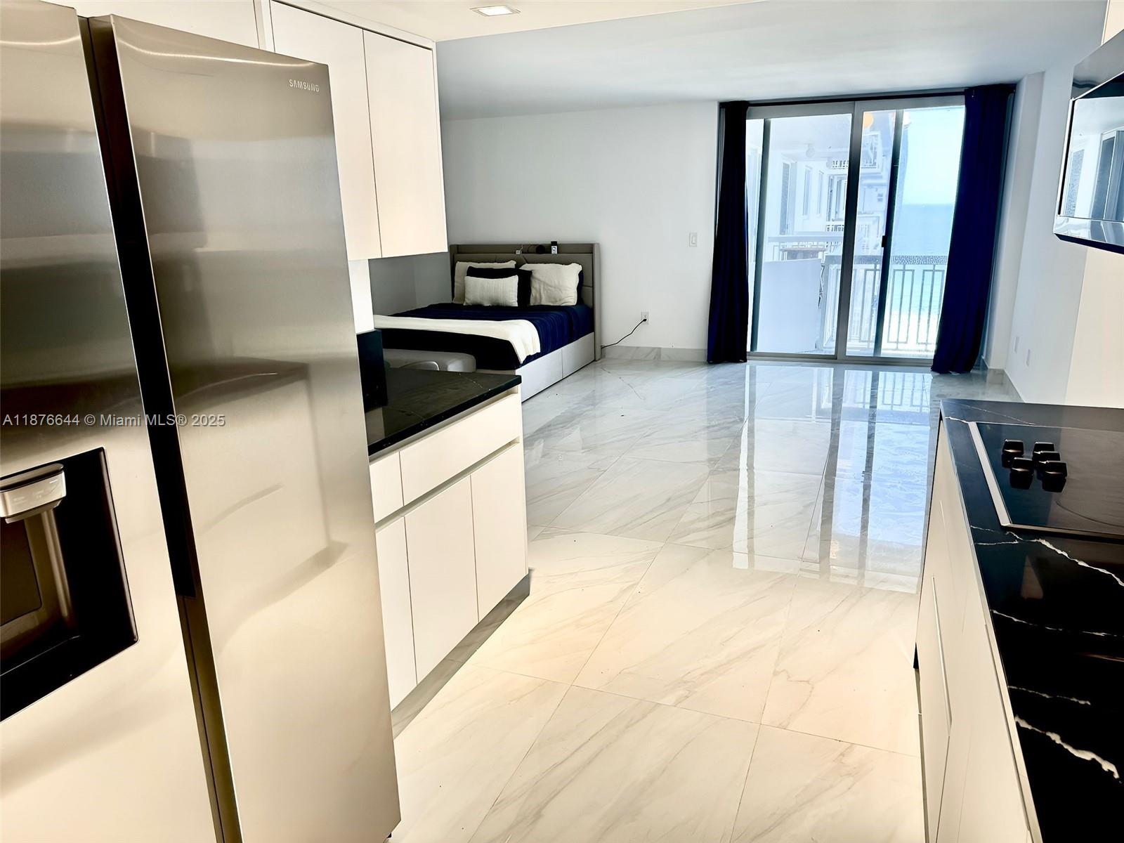 THE PRESIDENTIAL CONDO - Residential