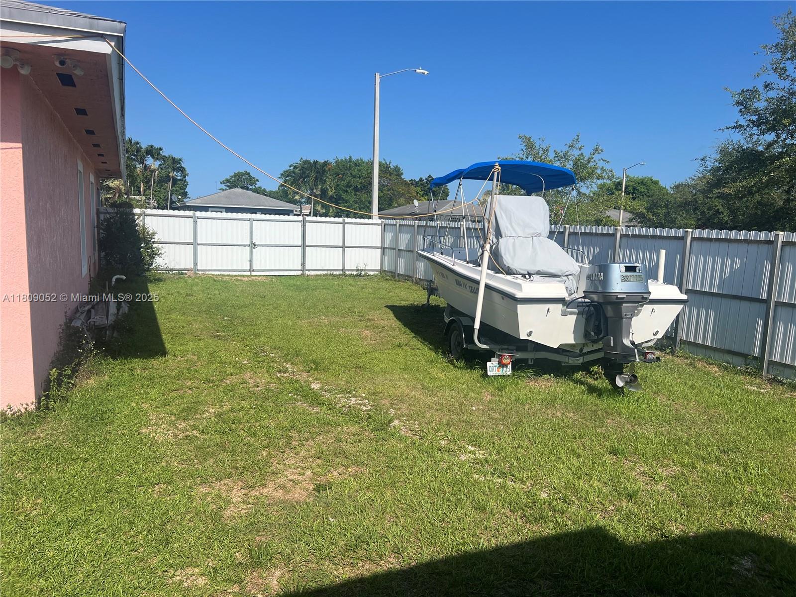 CARIBBEAN PALMS FIRST ADD - Residential