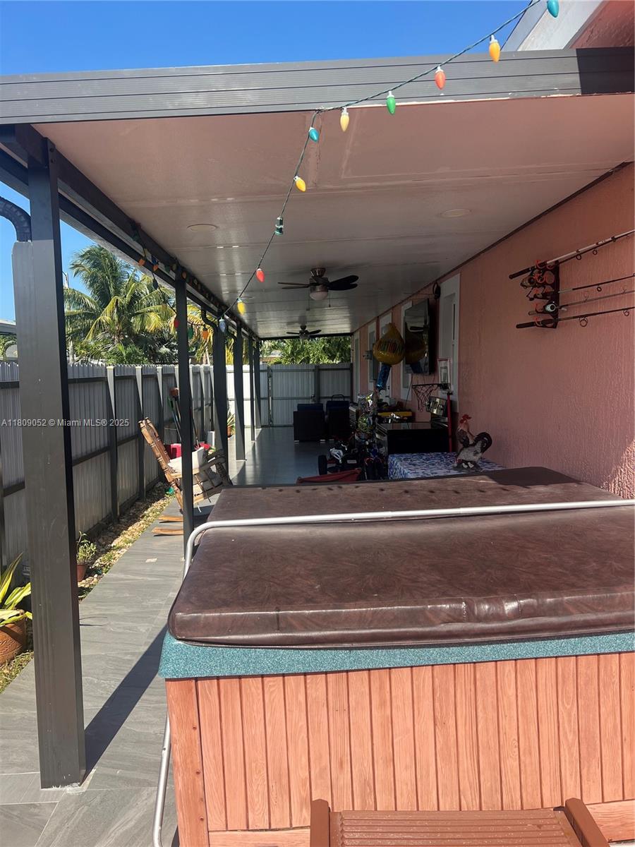 CARIBBEAN PALMS FIRST ADD - Residential