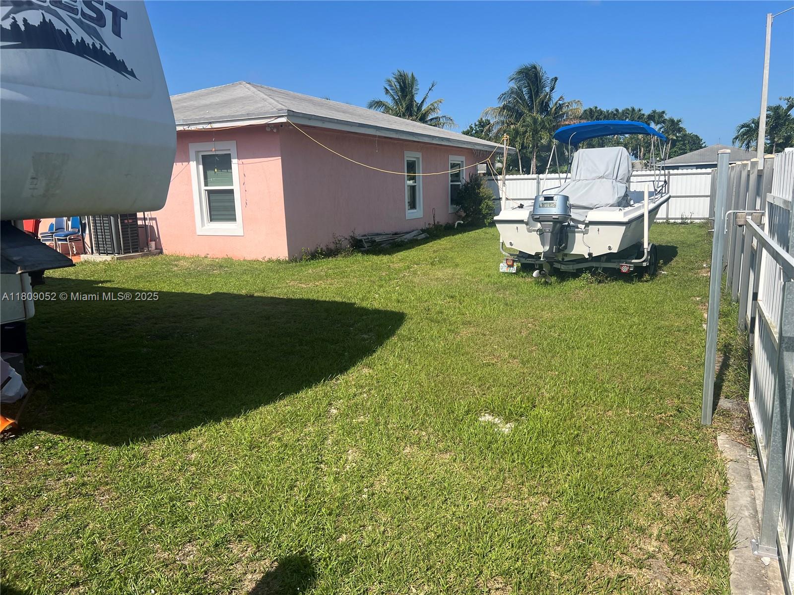 CARIBBEAN PALMS FIRST ADD - Residential