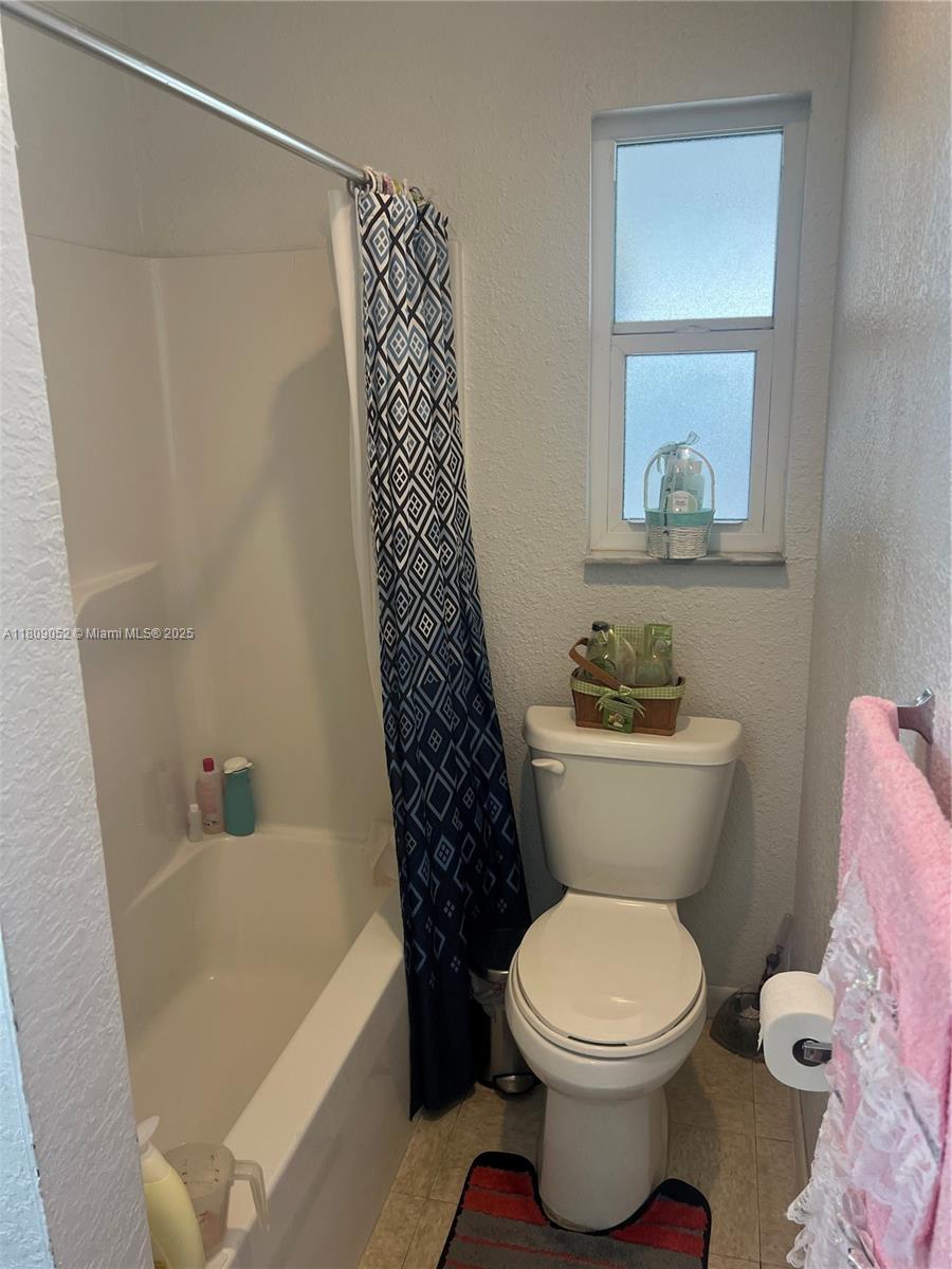 CARIBBEAN PALMS FIRST ADD - Residential