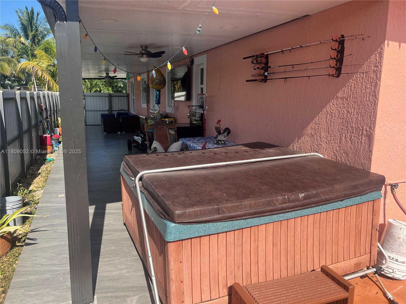 CARIBBEAN PALMS FIRST ADD - Residential