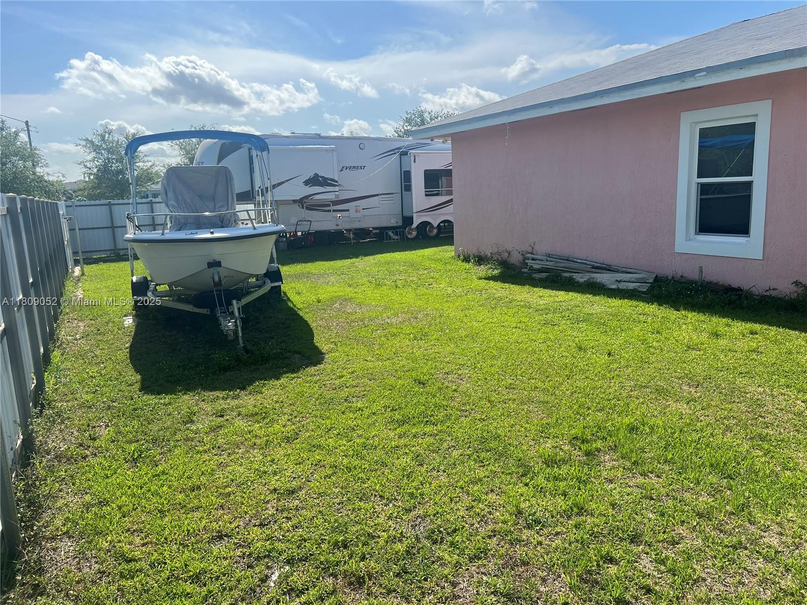 CARIBBEAN PALMS FIRST ADD - Residential