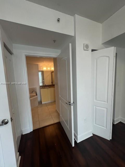 RADIUS CONDO - Residential