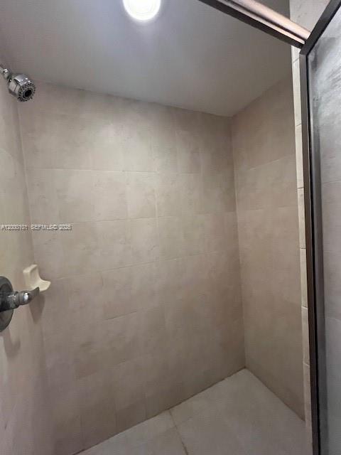 RADIUS CONDO - Residential