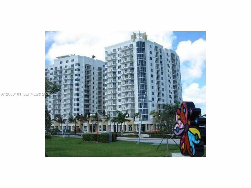 RADIUS CONDO - Residential