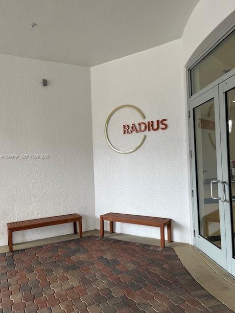 RADIUS CONDO - Residential
