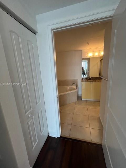 RADIUS CONDO - Residential