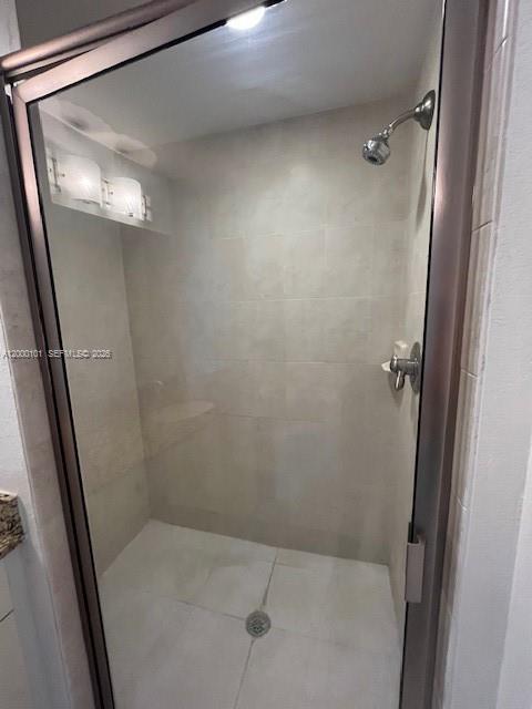 RADIUS CONDO - Residential