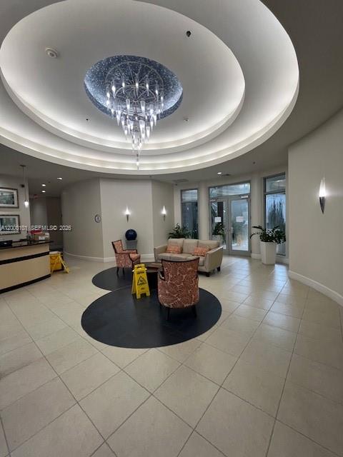 RADIUS CONDO - Residential