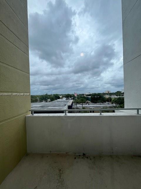 RADIUS CONDO - Residential