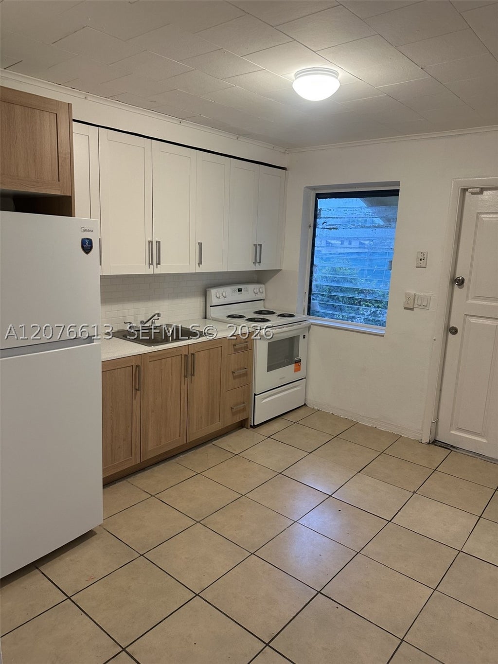 Photo of 409 SW 4th Ter #w, Hallandale Beach, FL 33009 (MLS # A12076613)