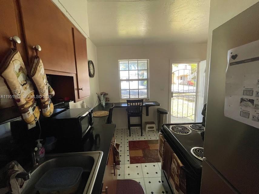 FLORAL PARK REV PLAT - Residential Income