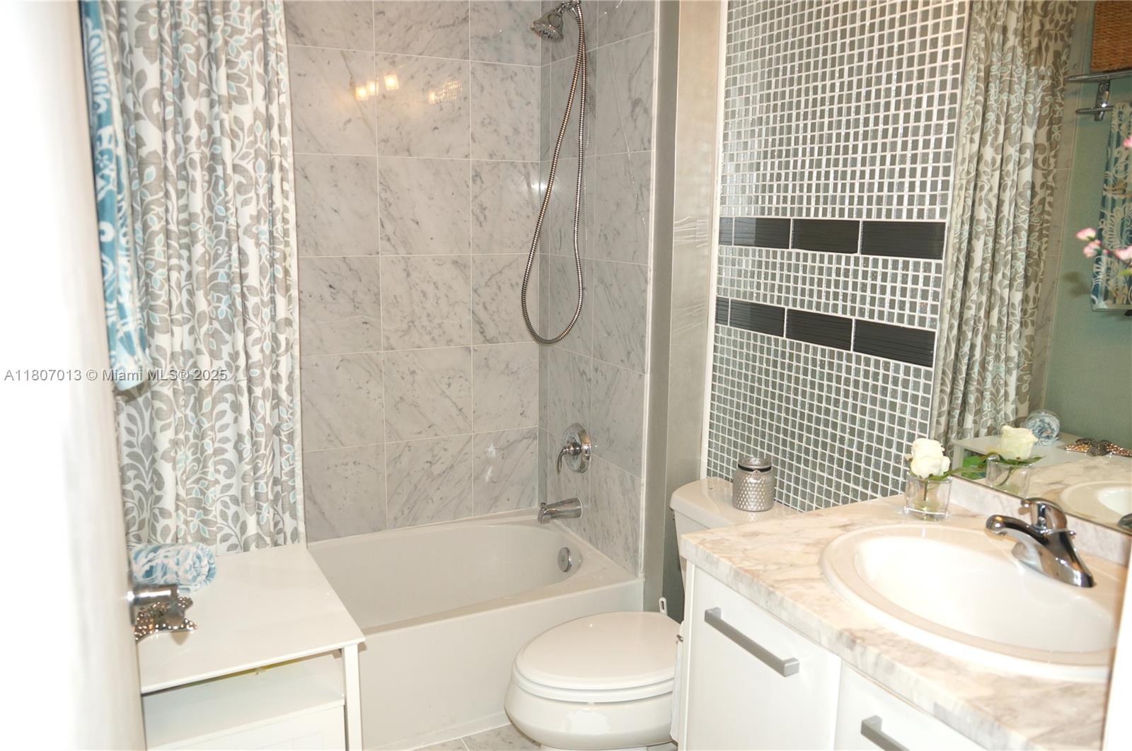 VIZCAYNE SOUTH CONDO - Residential Lease
